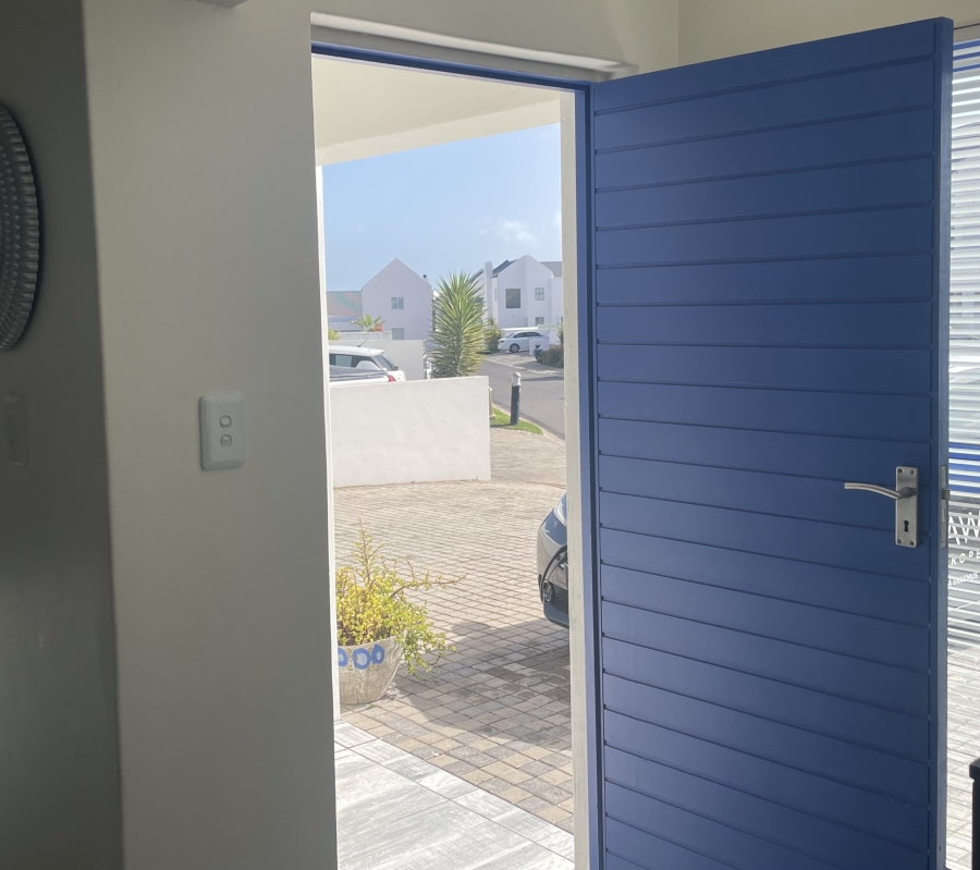 3 Bedroom Property for Sale in Blue Lagoon Western Cape